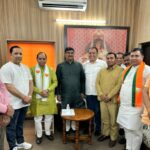 नोएडा व गौतमबुद्धनगर के बीजेपी नेताओं ने लखनऊ में संगठन महामंत्री धर्मपाल से की मुलाकात