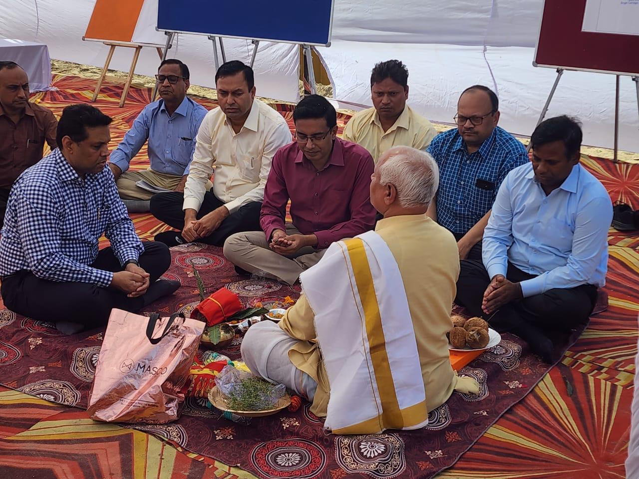 भूमिपूजन :नोएडा में चिल्ला रेगुलेटर से महामाया फ्लाईओवर तक एलिवेटेड रोड 2028 तक होगा पूरा, 5 रैम्प बनेंगे