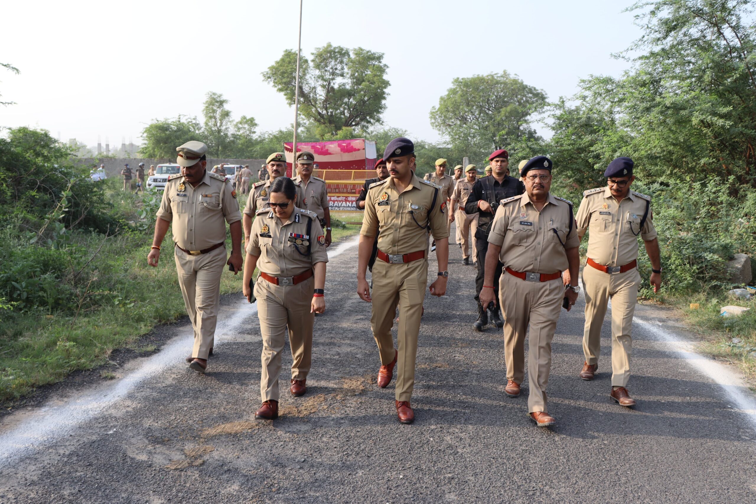 गौतम बुद्ध नगर में कड़ी सुरक्षा के बीच ईद उल जुहा का त्यौहार मना, पुलिस कमिश्नर ने लिया जायजा