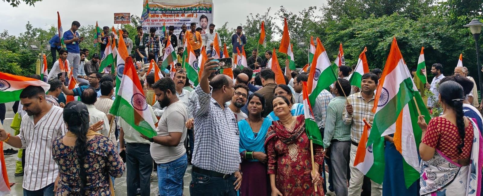 उत्तर प्रदेश में विद्युत निजीकरण के खिलाफ कर्मचारी संघर्ष समिति का तीखा विरोध, सरकार से मांगा जवाब