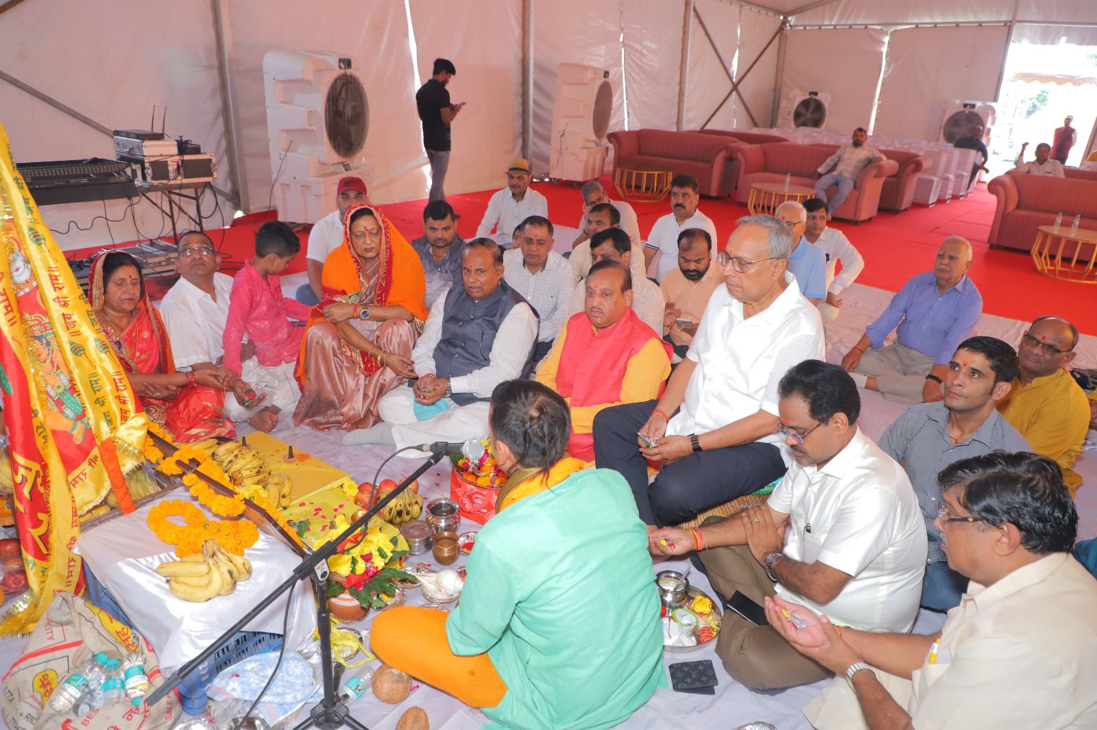 नोएडा में मुरादाबाद की शिवा कला लोक कल्याण समिति करेगी भव्य रामलीला का मंच, 70 फ़ीट ऊंचा होगा रावण का पुतला