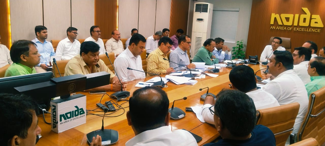 नोएडा: सीईओ की अगुवाई में फोनरवा के साथ बैठक, शहर की समस्याओं पर चर्चा और समाधान का वादा