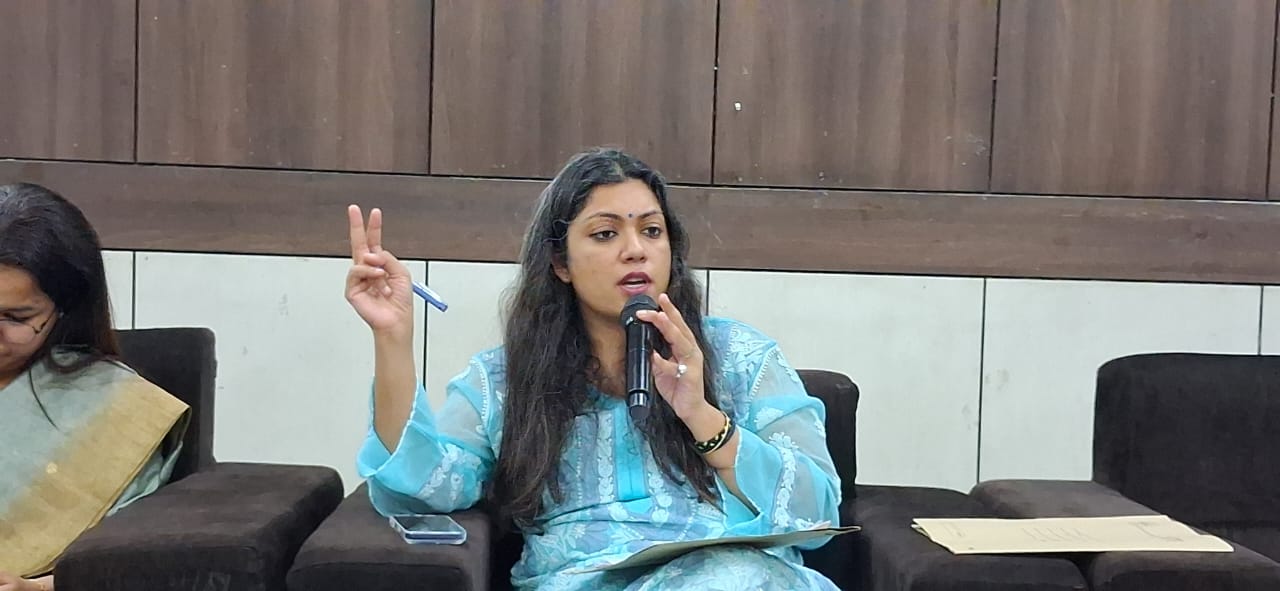 गौतम बुद्ध नगर: डीएम मेधा रूपम का सख्त एक्शन, वोटर लिस्ट गहन परीक्षण अभियान में लापरवाही पर 93 बीएलओ और 27 सुपरवाइजरों पर विभागीय कार्रवाई के निर्देश