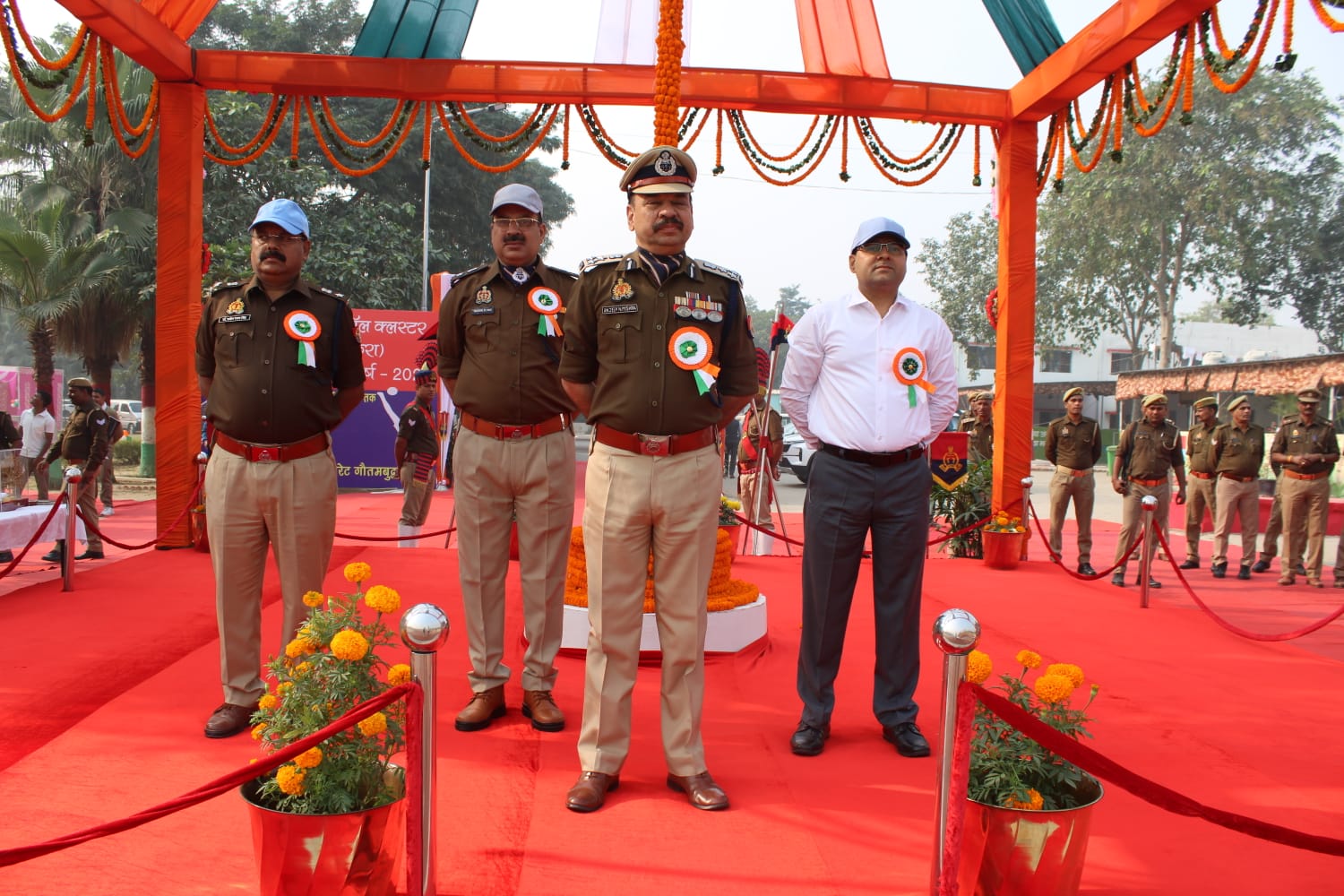 गौतमबुद्ध नगर: यूपी पुलिस क्लस्टर वॉलीबॉल-2025 का रंगारंग आगाज