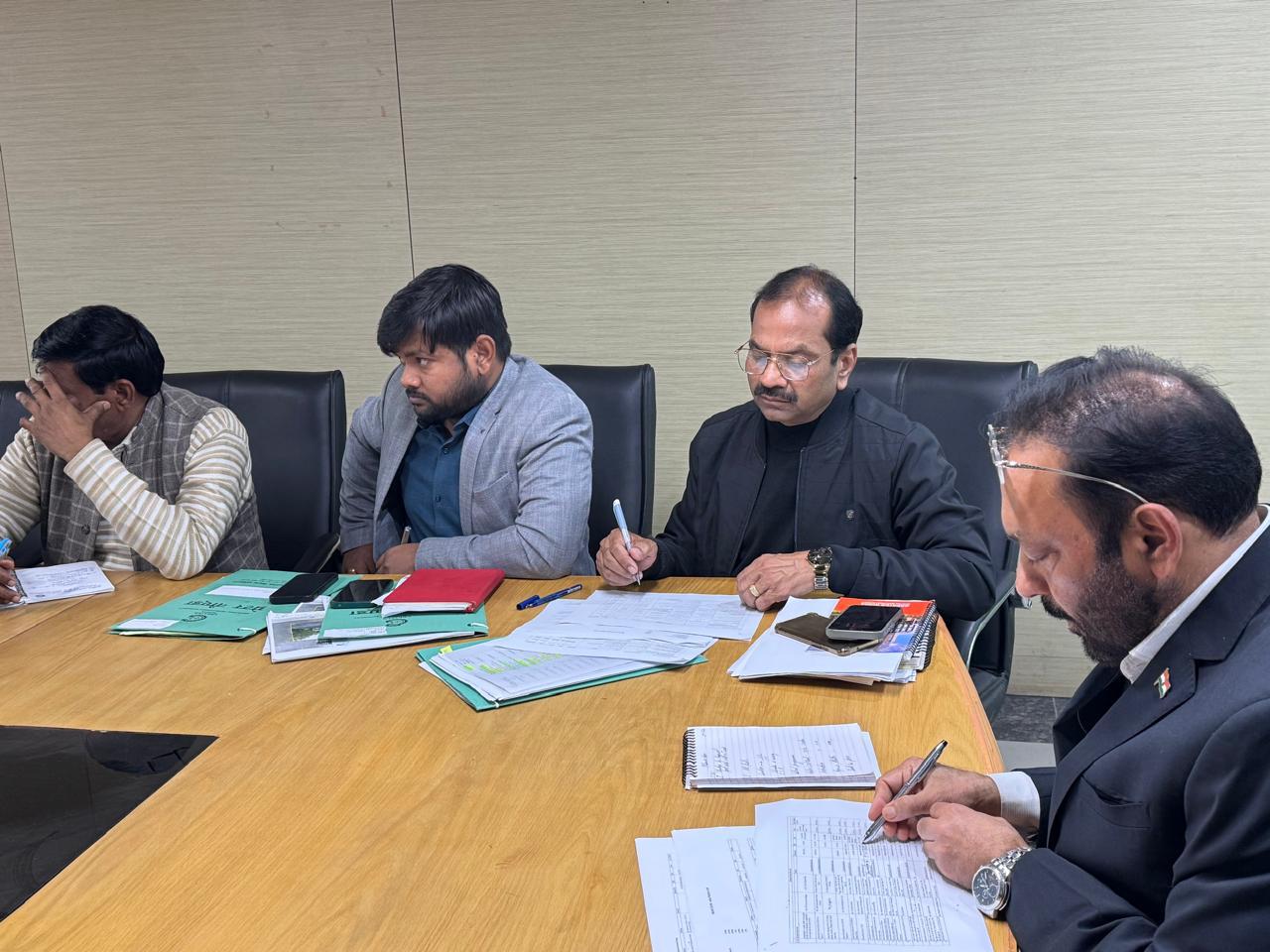 ग्रेटर नोएडा पुष्प प्रदर्शनी में इस बार सेंट्रल वर्ज, ग्रीन बेल्ट और गोलचक्करों की भी भागीदारी