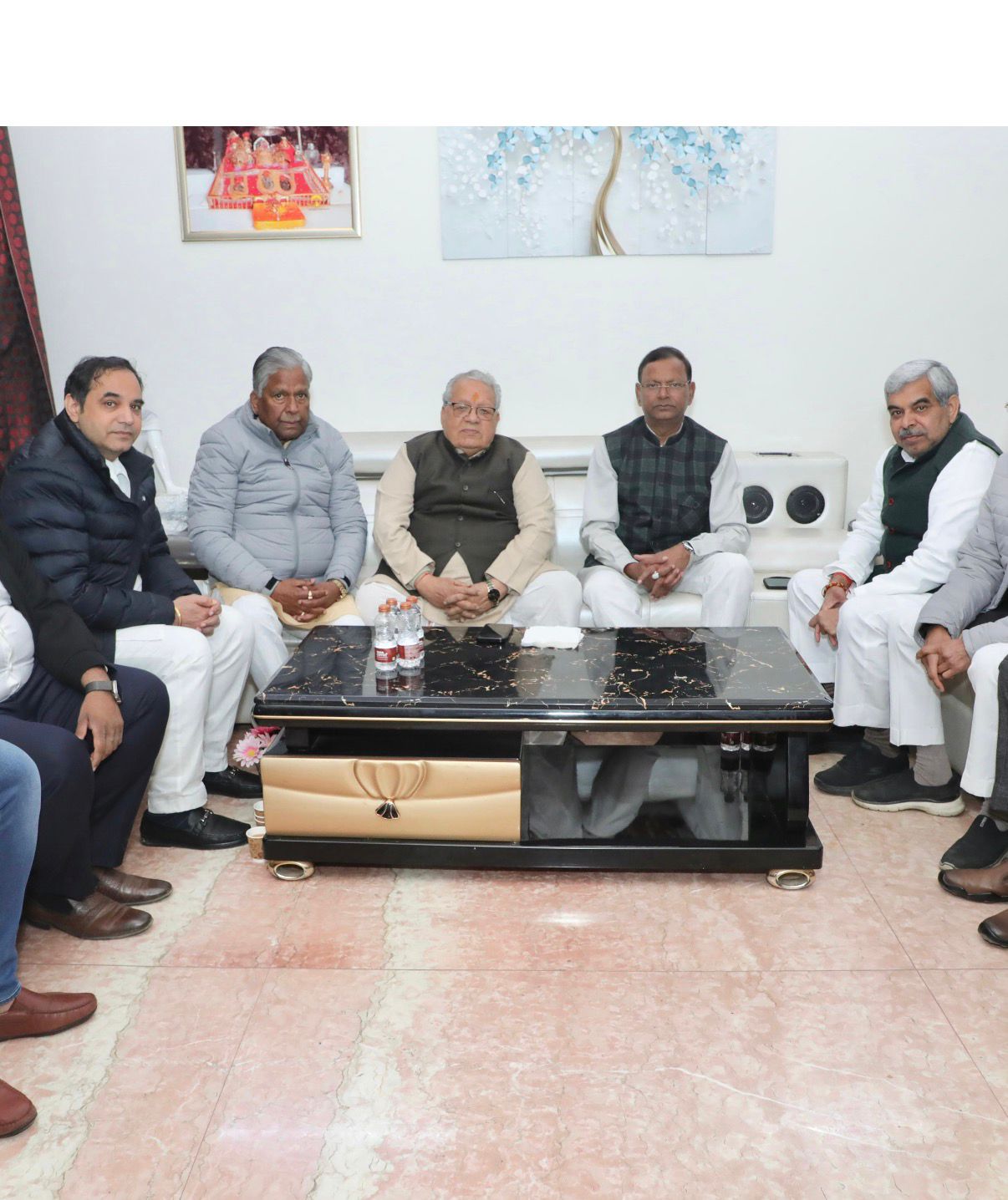 यूपी की राजनीति: बीजेपी प्रदेश अध्यक्ष पंकज चौधरी ने पूर्व राज्यपाल कलराज मिश्र से की शिष्टाचार भेंट