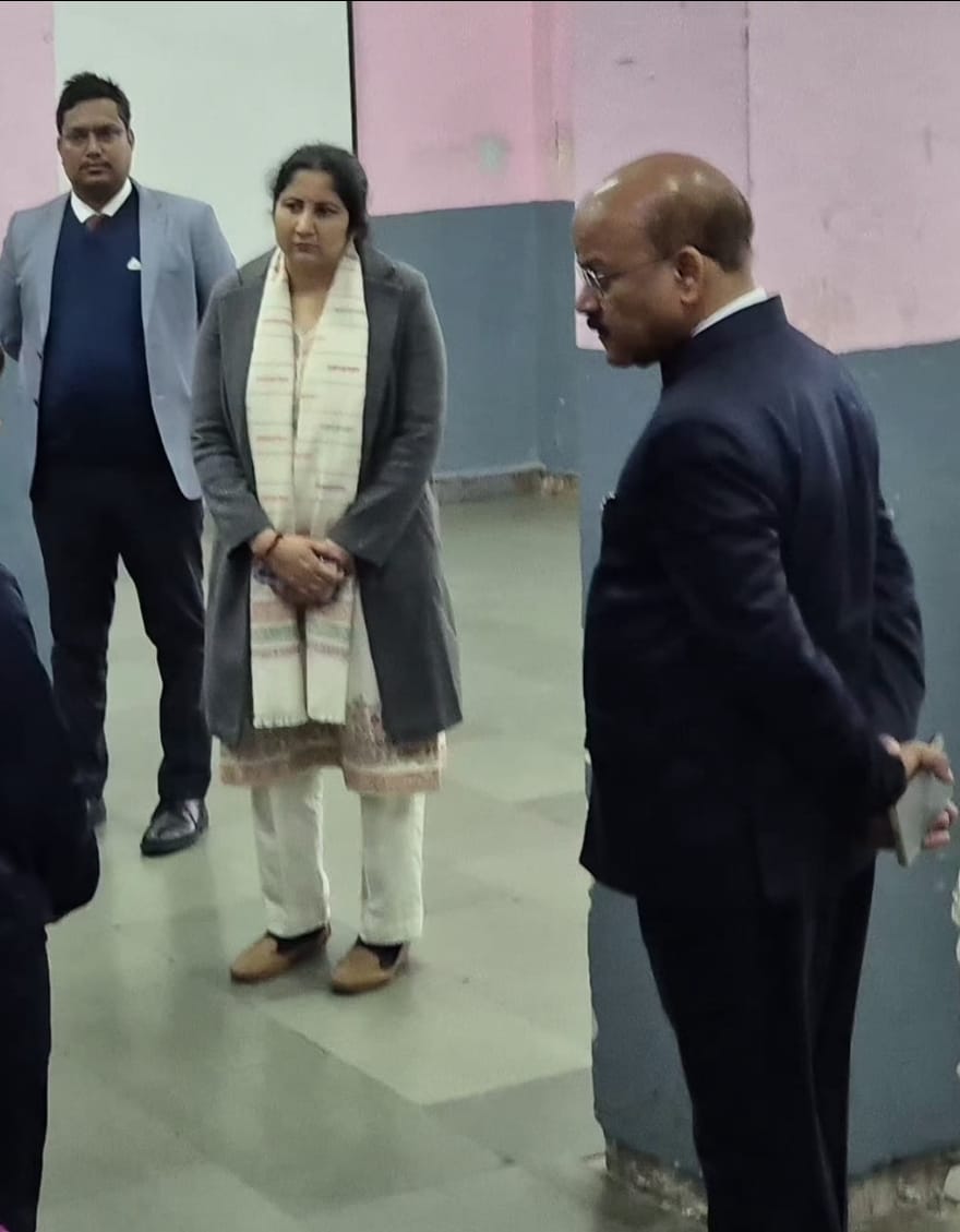 गौतमबुद्ध नगर के जिला एवं सत्र न्यायाधीश अतुल श्रीवास्तव ने किया राजकीय सम्प्रेक्षण गृह का निरीक्षण