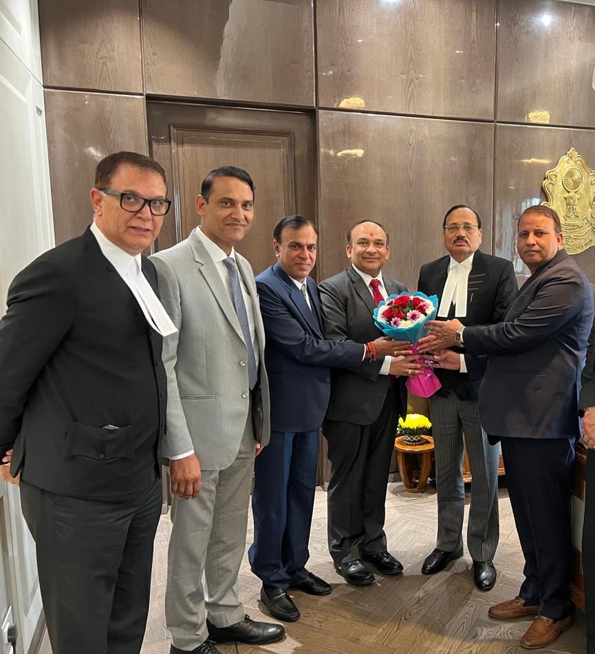 पश्चिमी उत्तर प्रदेश में हाईकोर्ट खंडपीठ की 50 वर्ष पुरानी मांग पर सकारात्मक वार्ता: मेरठ बार एसोसिएशन का प्रतिनिधिमंडल मुख्य न्यायाधीश सूर्यकांत से मिला